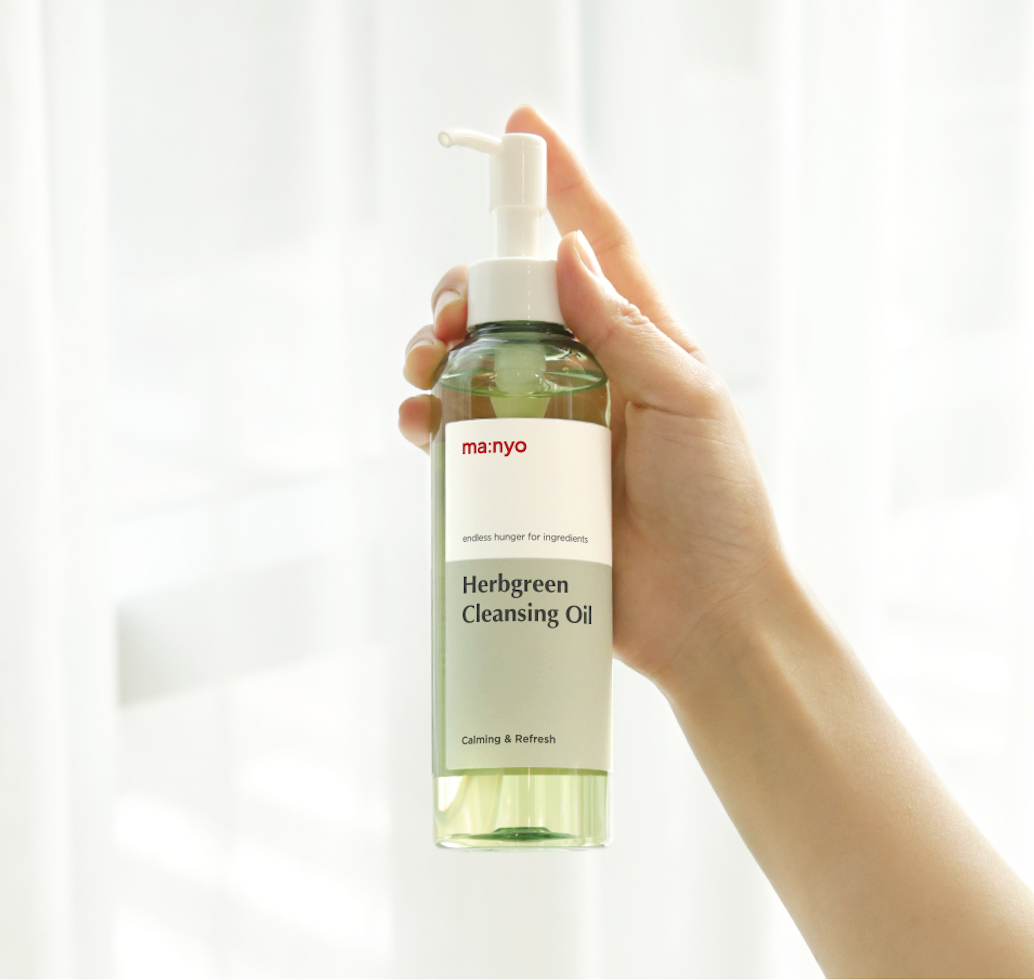 ma:nyo Herb Green Cleansing Oil Review: The Gentle for Clean, Balanced Skin VGLE Studios